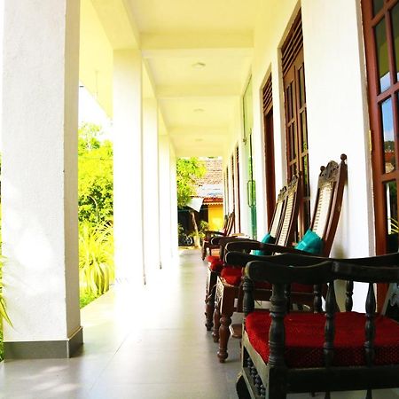 A&B Resort Negombo Kudapaduwa Bagian luar foto