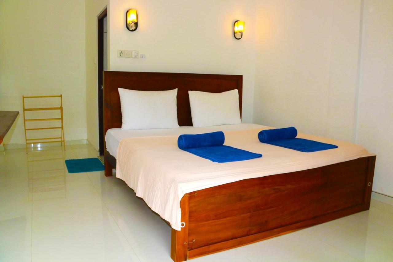 A&B Resort Negombo Kudapaduwa Bagian luar foto