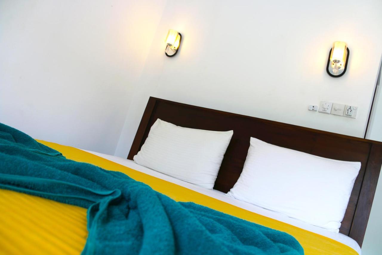 A&B Resort Negombo Kudapaduwa Bagian luar foto