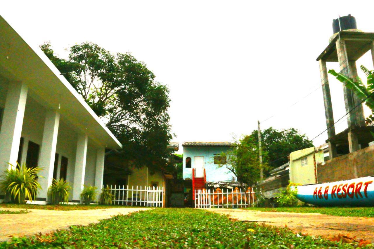 A&B Resort Negombo Kudapaduwa Bagian luar foto