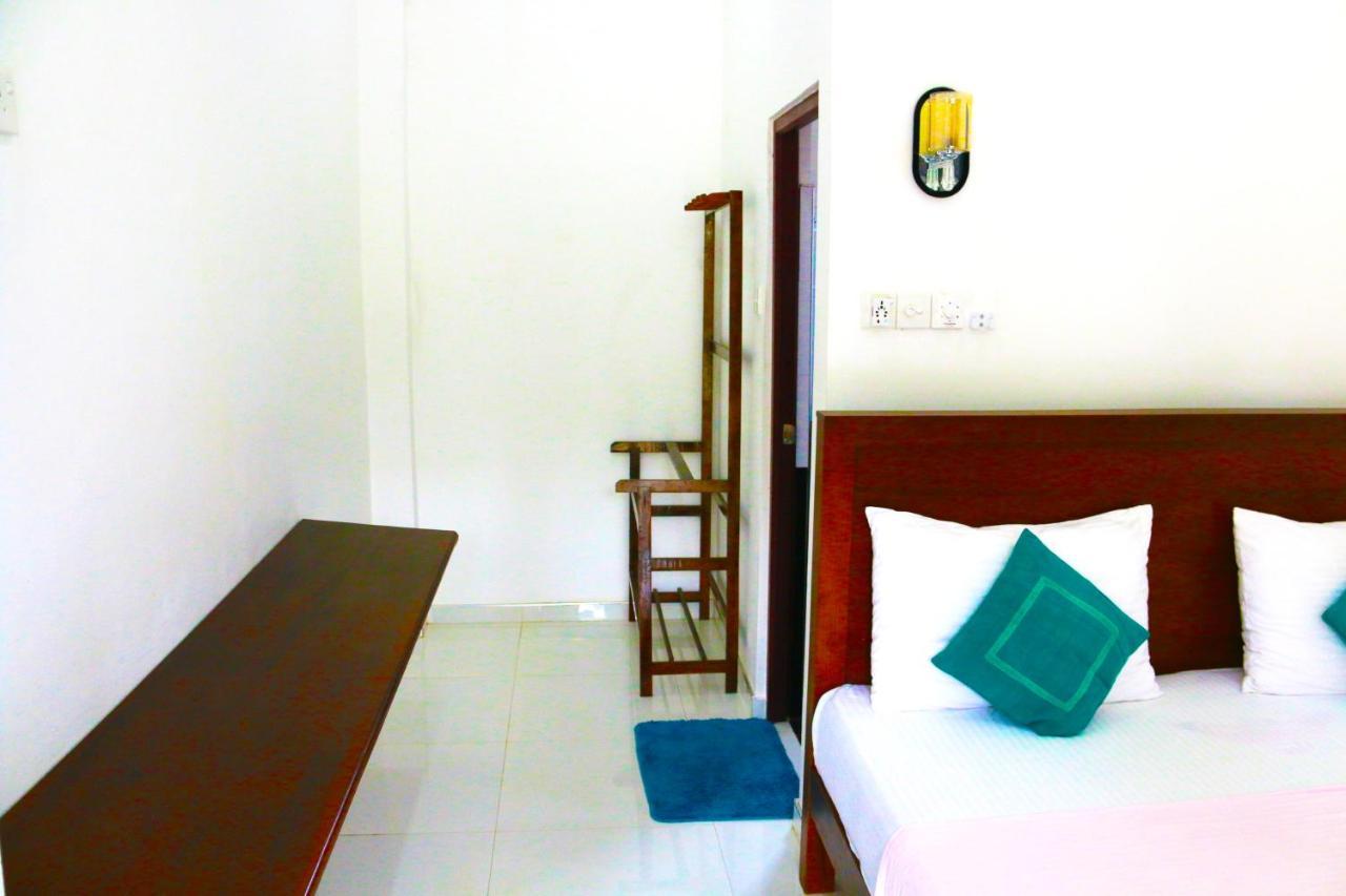 A&B Resort Negombo Kudapaduwa Bagian luar foto