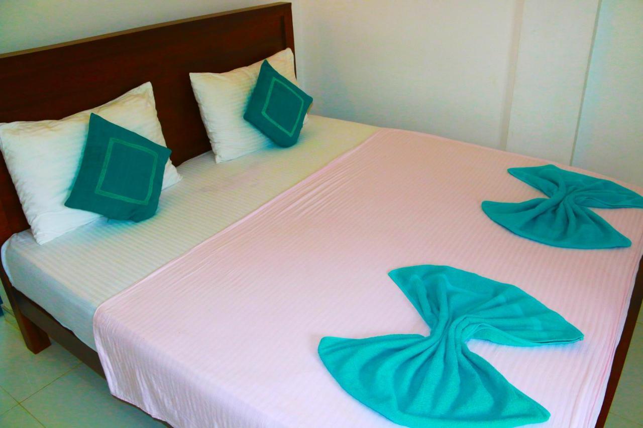 A&B Resort Negombo Kudapaduwa Bagian luar foto